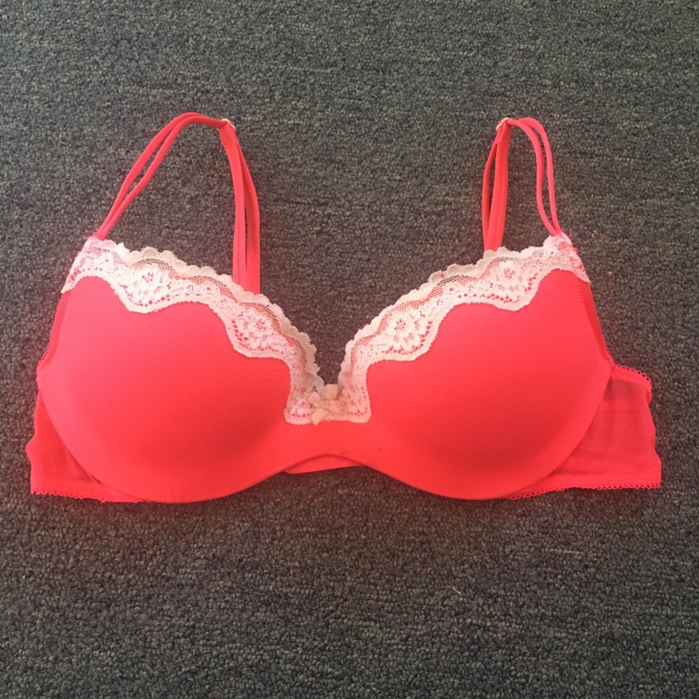 Victoria’s Secret bra